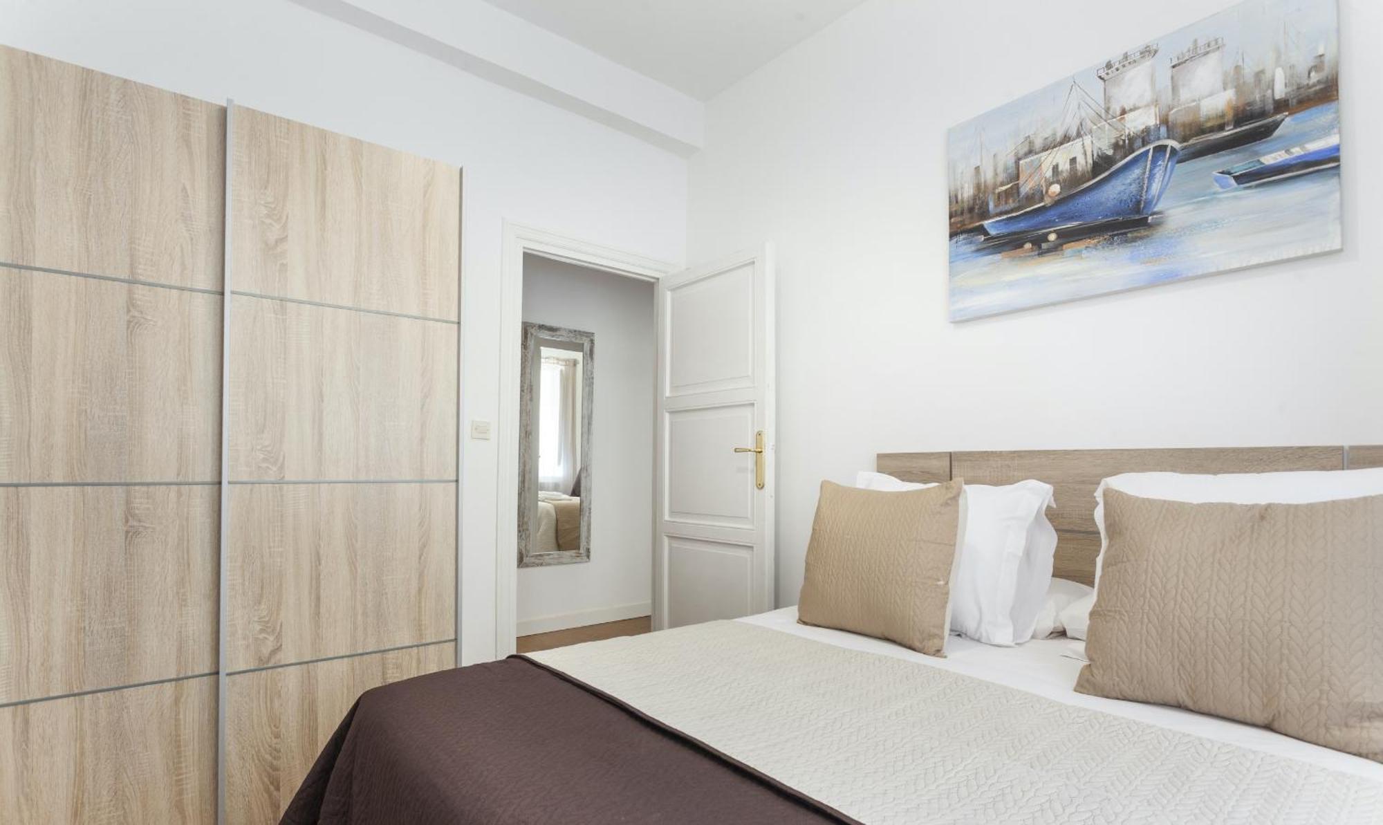 Artes Exclusive En Madrid Exterior foto